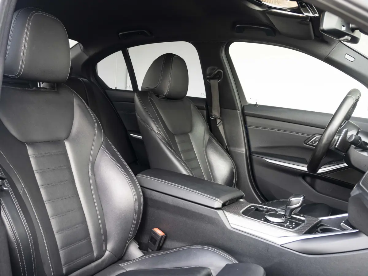 330e SoH 89% | High Executive | M Sport | Stoelverwarming | Harman Kardon | LED | Cruise Control | 19'' |