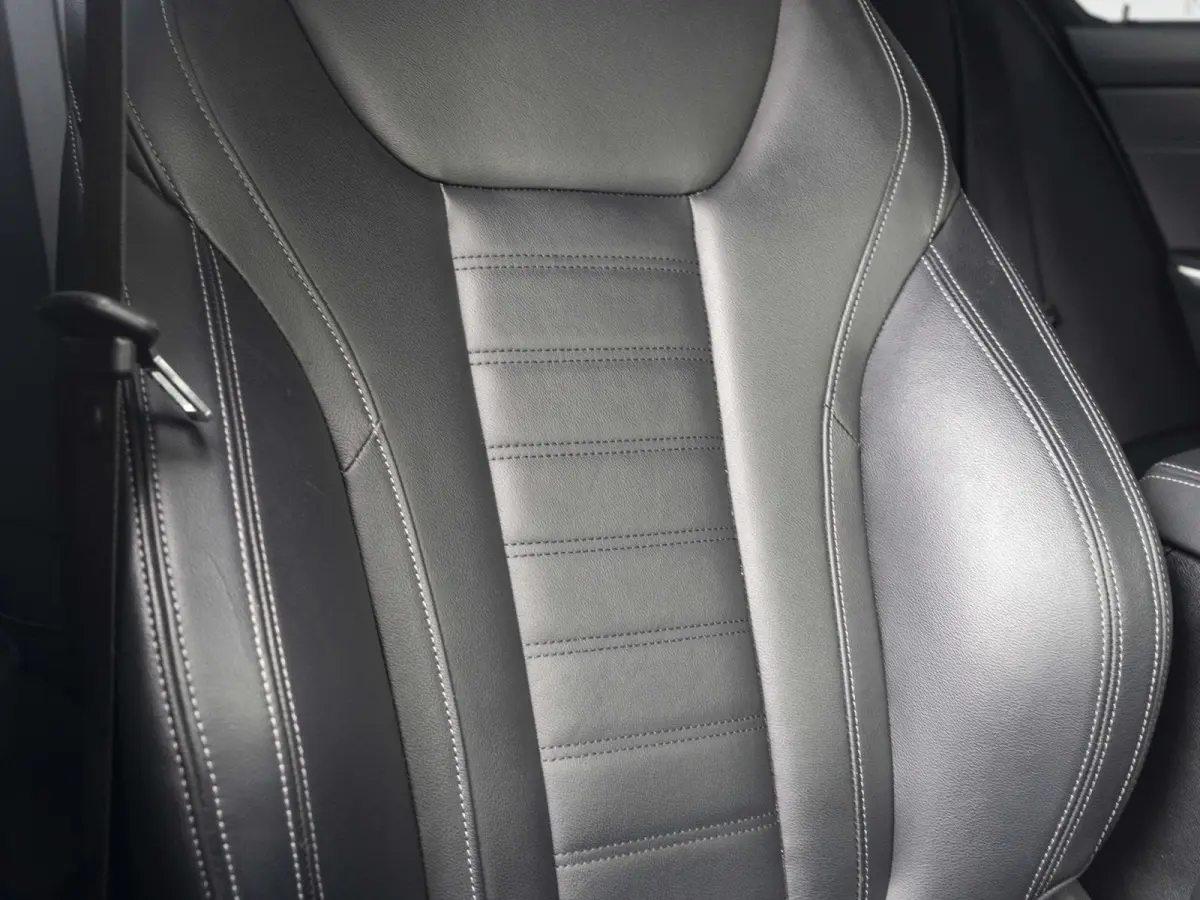 330e SoH 89% | High Executive | M Sport | Stoelverwarming | Harman Kardon | LED | Cruise Control | 19'' |