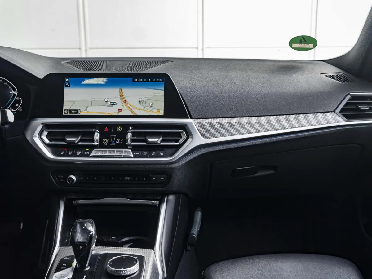 330e SoH 89% | High Executive | M Sport | Stoelverwarming | Harman Kardon | LED | Cruise Control | 19'' |