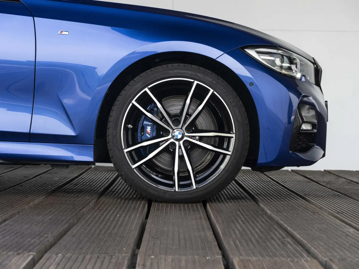 330e SoH 89% | High Executive | M Sport | Stoelverwarming | Harman Kardon | LED | Cruise Control | 19'' |