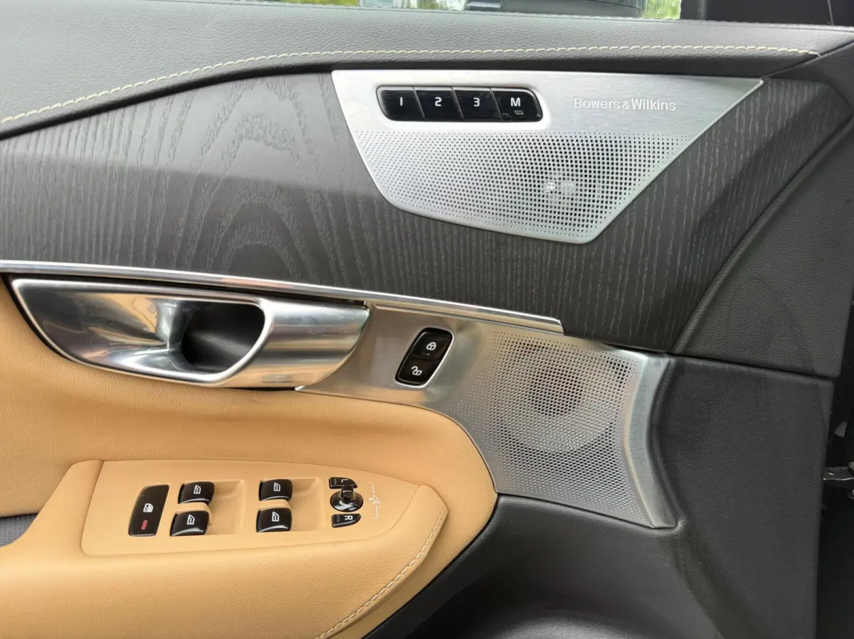 2.0 T8 Inscription Exclusive AWD| Full Options