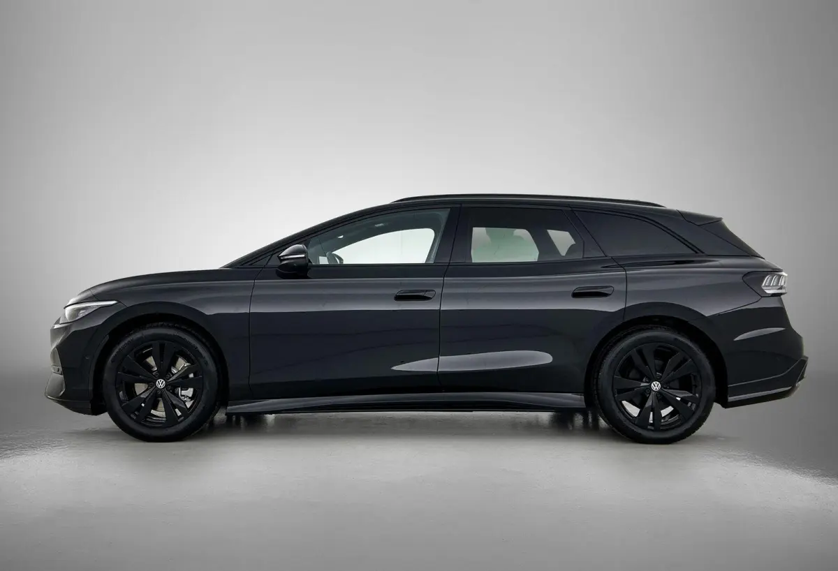 Limited Edition Plus 77 kWh 286pk | Trekhaak inklapbaar | Camera | Apple Carplay | Android Auto | Head-up display | Adaptive Cruise Control | Voorstoelen verwarmbaar | Automatische aircondit