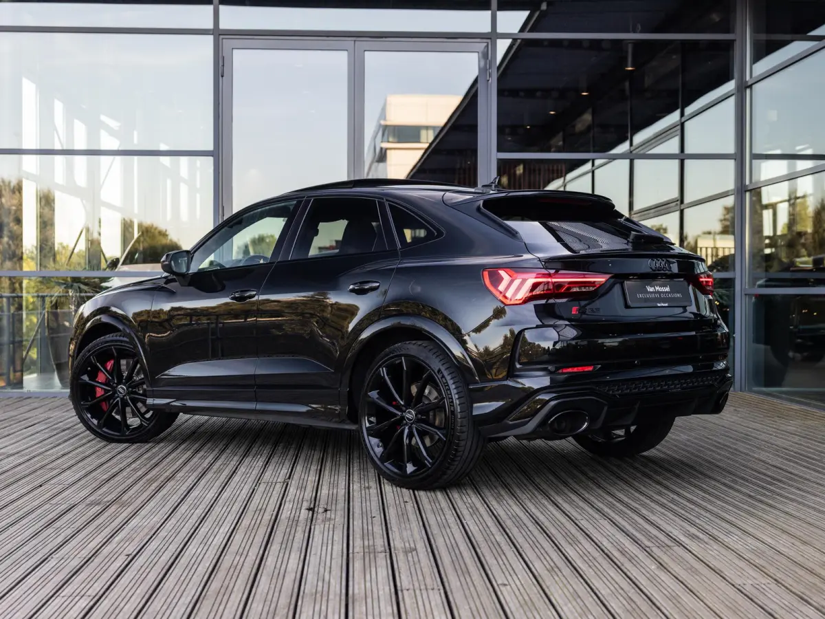 RSQ3 2.5 TFSI QUATTRO | LED MATRIX | PANORAMA/SCHUIF-KANTELDAK | 360 CAMERA | BANG & OLUFSEN | RS SPORTUITLAATSYSTEEM | ELEKTR.TREKHAAK | ELEKTR. VERSTELBARE STOELEN |