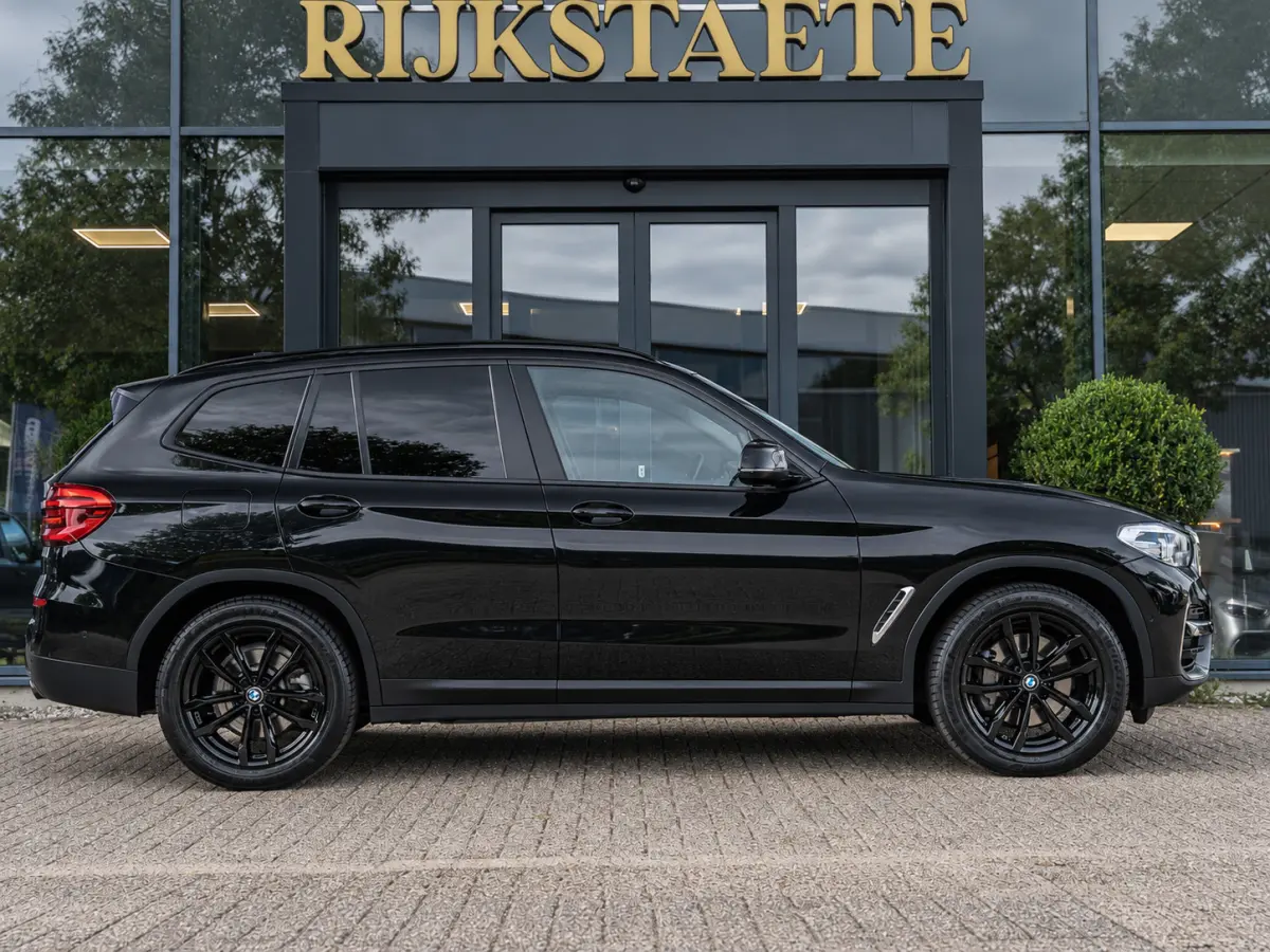 xDrive30e High Executive|PANO|CAM|APP|19''|CC|STOELVW
