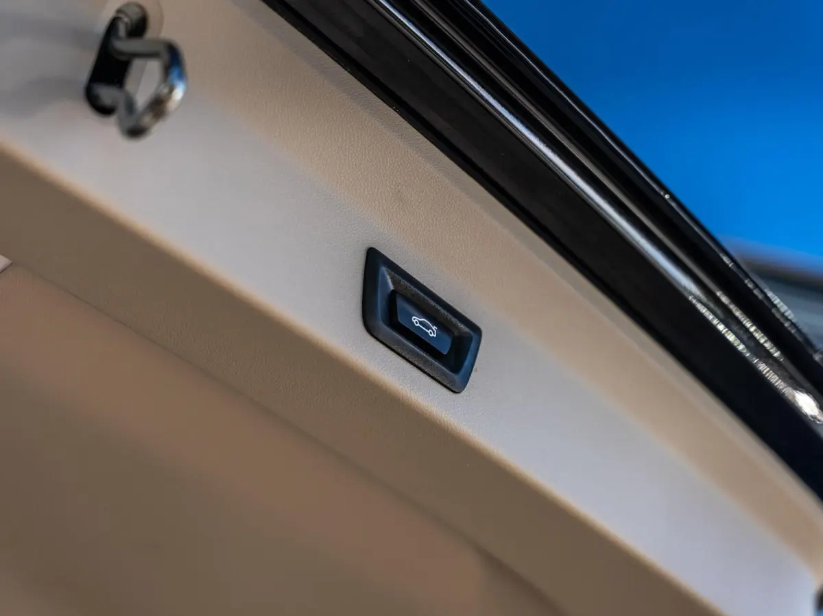 xDrive30e High Executive|PANO|CAM|APP|19''|CC|STOELVW