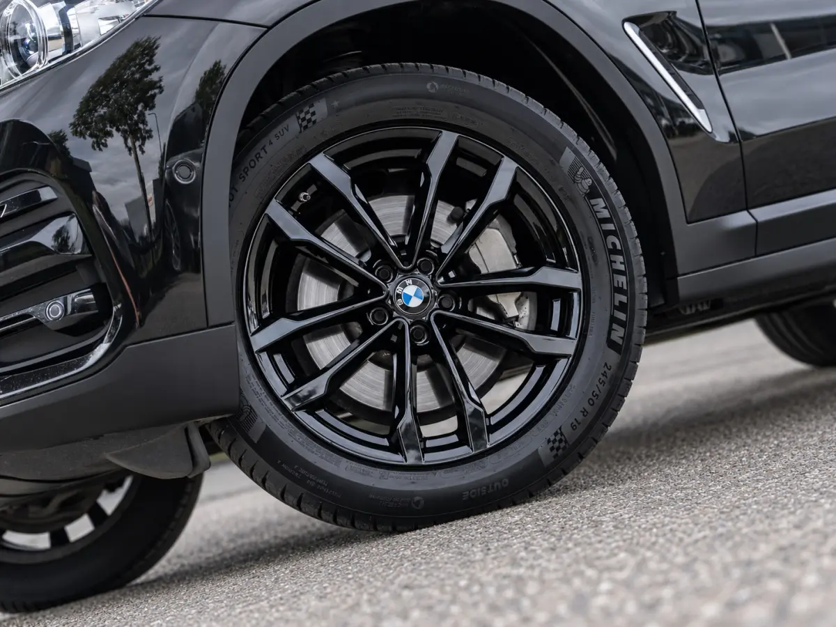 xDrive30e High Executive|PANO|CAM|APP|19''|CC|STOELVW