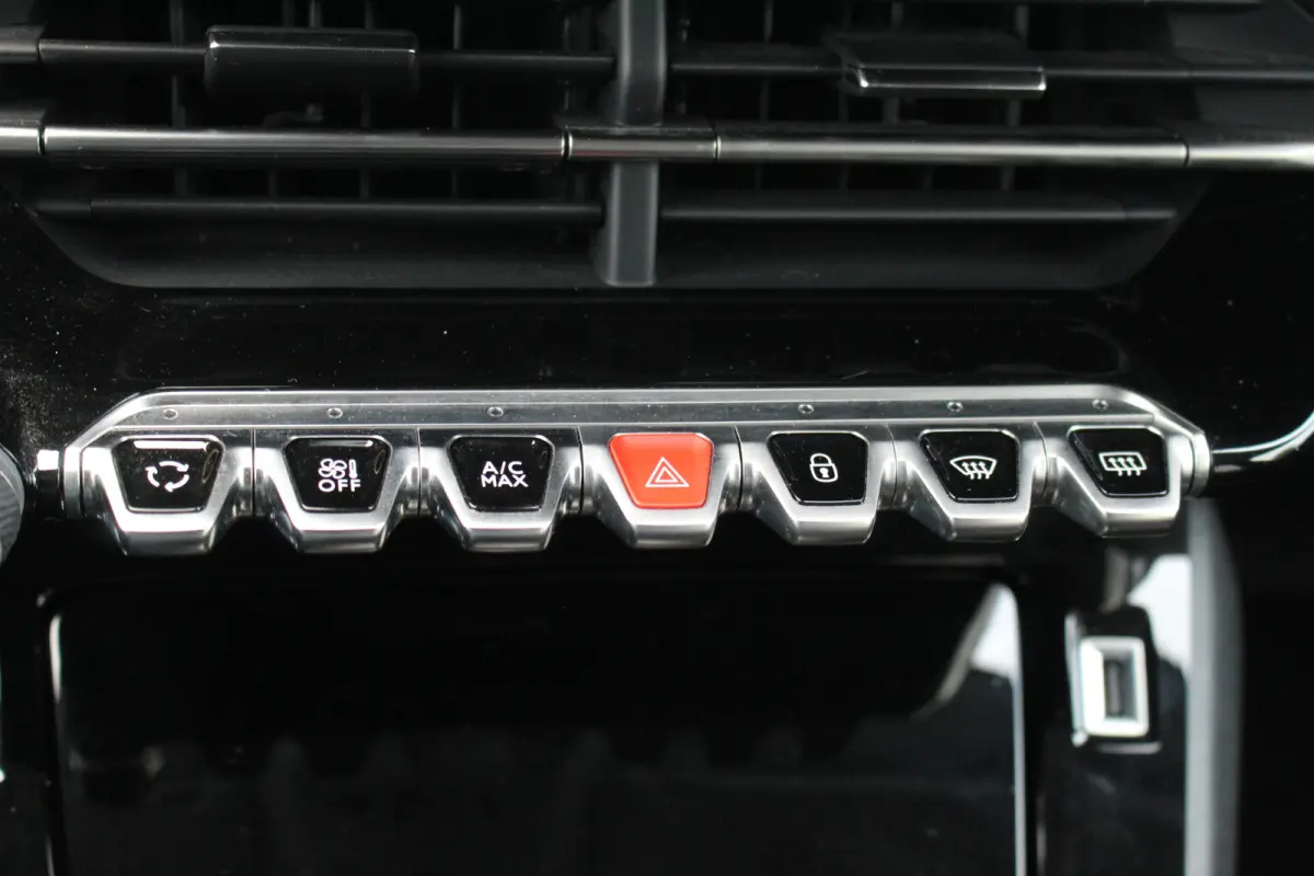 EV Allure Pack 50 kWh | SOH 98% | Camera | Climate & Cruise Controle | Carplay | Keyless | | SOH 98% | Camera | Climate & Cruise Controle | Carplay | Keyless |
