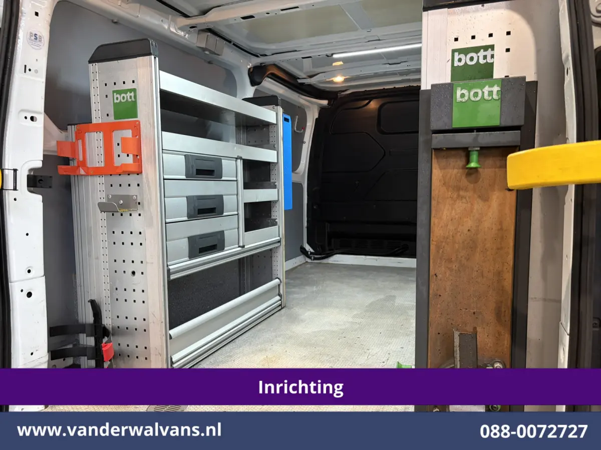 2.0 TDCI 130pk L2H1 inrichting Euro6 Airco | Camera | LED | 2800kg Trekhaak | Omvormer | Apple Carplay Cruisecontrol, Android Auto, Verwarmde Voorruit, Parkeersensoren, Bijrijdersbank