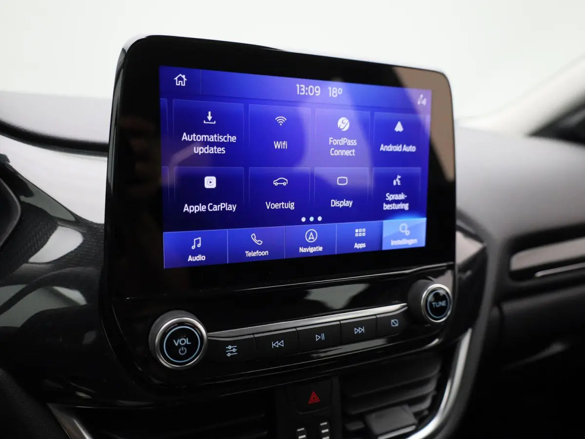 1.0 EcoBoost Titanium 125PK | Trekhaak | Cruisecontrol | Navigatie | Apple Car Play / Android Auto | Lichtmetaal