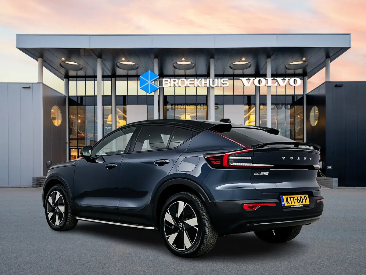 Single Motor Extended Range Ultra Europa 82 kWh | 19" Allseason | Runningboards | Elektr. verst. stoelen | 360 Camera | Harman Kardon | Stoel/Stuurverwarming | Warmtepomp