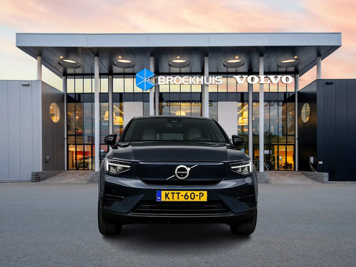 Single Motor Extended Range Ultra Europa 82 kWh | 19" Allseason | Runningboards | Elektr. verst. stoelen | 360 Camera | Harman Kardon | Stoel/Stuurverwarming | Warmtepomp