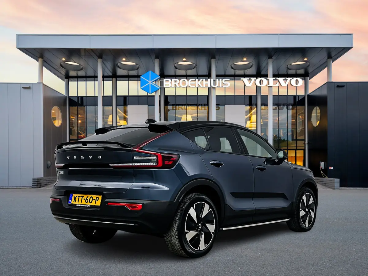 Single Motor Extended Range Ultra Europa 82 kWh | 19" Allseason | Runningboards | Elektr. verst. stoelen | 360 Camera | Harman Kardon | Stoel/Stuurverwarming | Warmtepomp