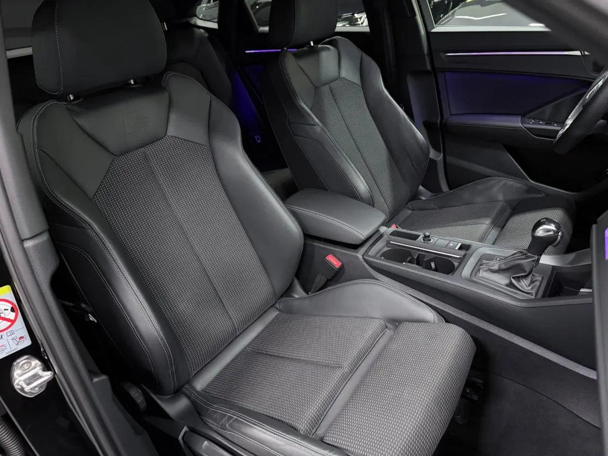 45 TFSI e 3X S-LINE 20" NAVI/V-COCKPIT/SFEERVERL/CARPLAY/ADAPT-CRUISE/DAB/CAM///