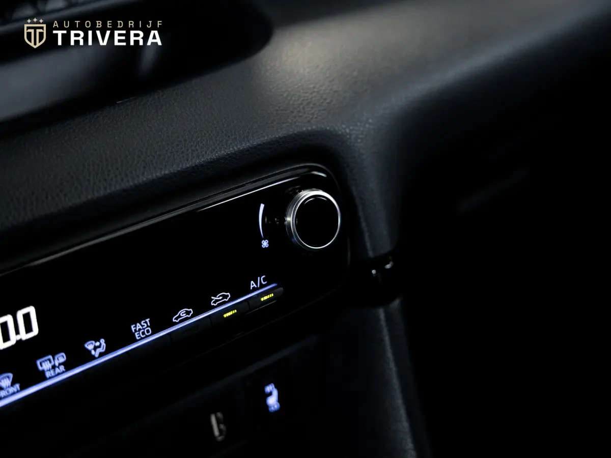1.5 Hybrid Dynamic l SoH 94% l AUT.l CAM l 1ste eig.l CARPLAY l BTW Auto l Dealer onderhouden