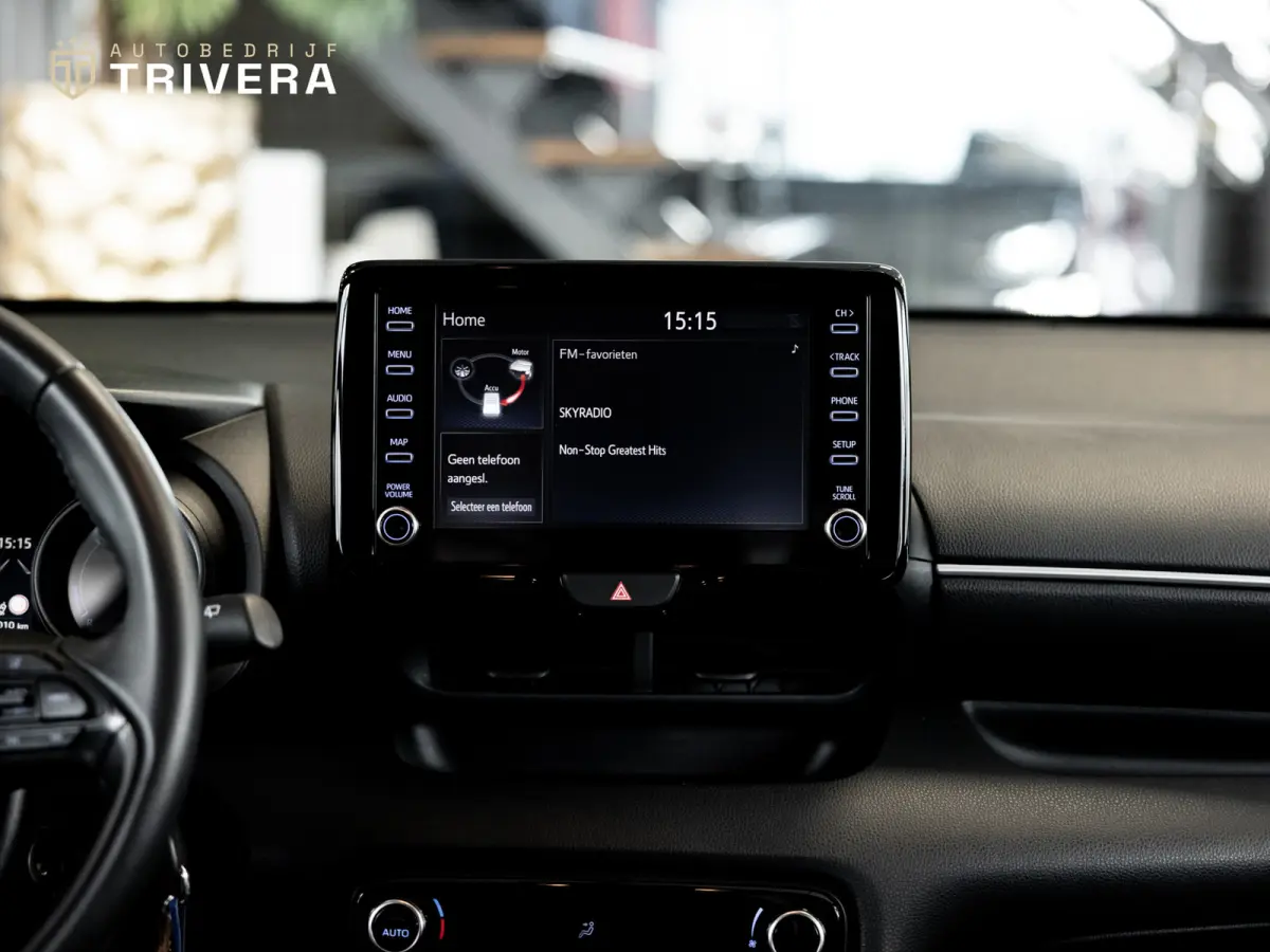 1.5 Hybrid Dynamic l SoH 94% l AUT.l CAM l 1ste eig.l CARPLAY l BTW Auto l Dealer onderhouden
