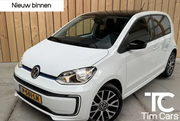 e-up! Style SoH 88% | Achteruitrijcamera | Afwijkende dakkleur | Climate & cruise control | Lichtmetalen velgen | Sfeerverlichting | Parkeersensoren achter
