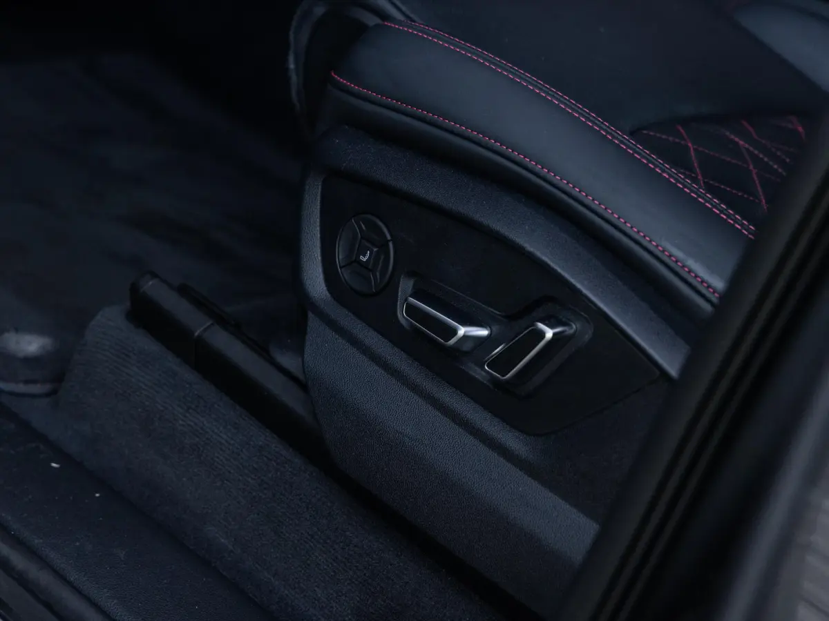 60 TFSI e quattro Pro Line S Competition | PANORAMA/SCHUIF-KANTELDAK | BANG & OLUFSEN | AWD BESTURING | SOFTCLOSE | STOELMASSAGE | STOELVENTILATIE | 360 CAMERA | LUCHTVERING | RS SPORTSTOELE