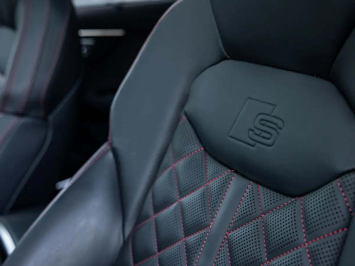 60 TFSI e quattro Pro Line S Competition | PANORAMA/SCHUIF-KANTELDAK | BANG & OLUFSEN | AWD BESTURING | SOFTCLOSE | STOELMASSAGE | STOELVENTILATIE | 360 CAMERA | LUCHTVERING | RS SPORTSTOELE