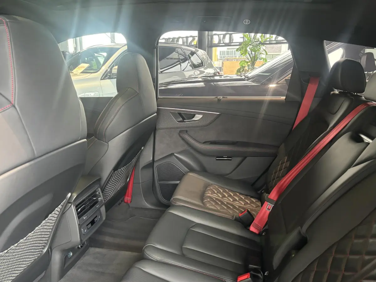 60 TFSI e quattro Pro Line S Competition | PANORAMA/SCHUIF-KANTELDAK | BANG & OLUFSEN | AWD BESTURING | SOFTCLOSE | STOELMASSAGE | STOELVENTILATIE | 360 CAMERA | LUCHTVERING | RS SPORTSTOELE