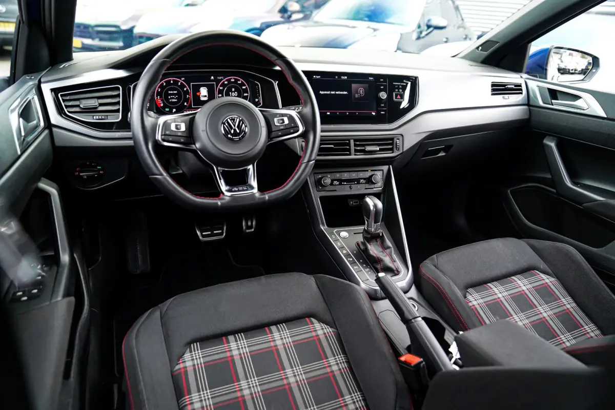2.0 TSI GTI | LED | Stoelverwarming | Achteruitrijcamera | Apple Carplay | Climatronic | 200PK | NAP