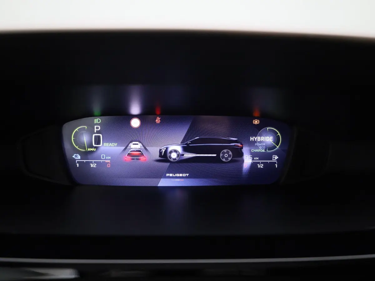 1.6 Plug-in Hybrid 180 Allure | APPLE CARPLAY | ANDROID AUTO | ACHTERUITRIJCAMERA | HALF-LEDER | DIGITAL COCKPIT | NAVIGATIE | CRUISE CONTROL | LED VERLICHTING | LICHTMETALEN VELGEN | GETINT