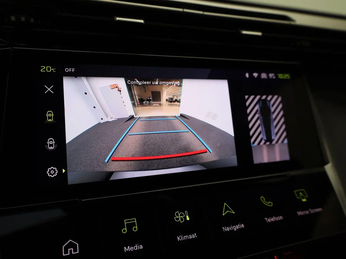 1.6 Plug-in Hybrid 180 Allure | APPLE CARPLAY | ANDROID AUTO | ACHTERUITRIJCAMERA | HALF-LEDER | DIGITAL COCKPIT | NAVIGATIE | CRUISE CONTROL | LED VERLICHTING | LICHTMETALEN VELGEN | GETINT