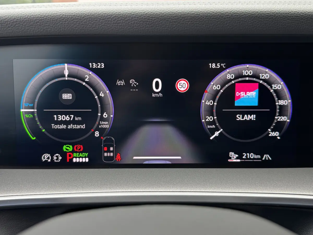 1.5 eHybrid 204PK DSG LIFE TREKHAAK/CAMERA/CARPLAY FABRIEKSGARANTIE TOT 2030