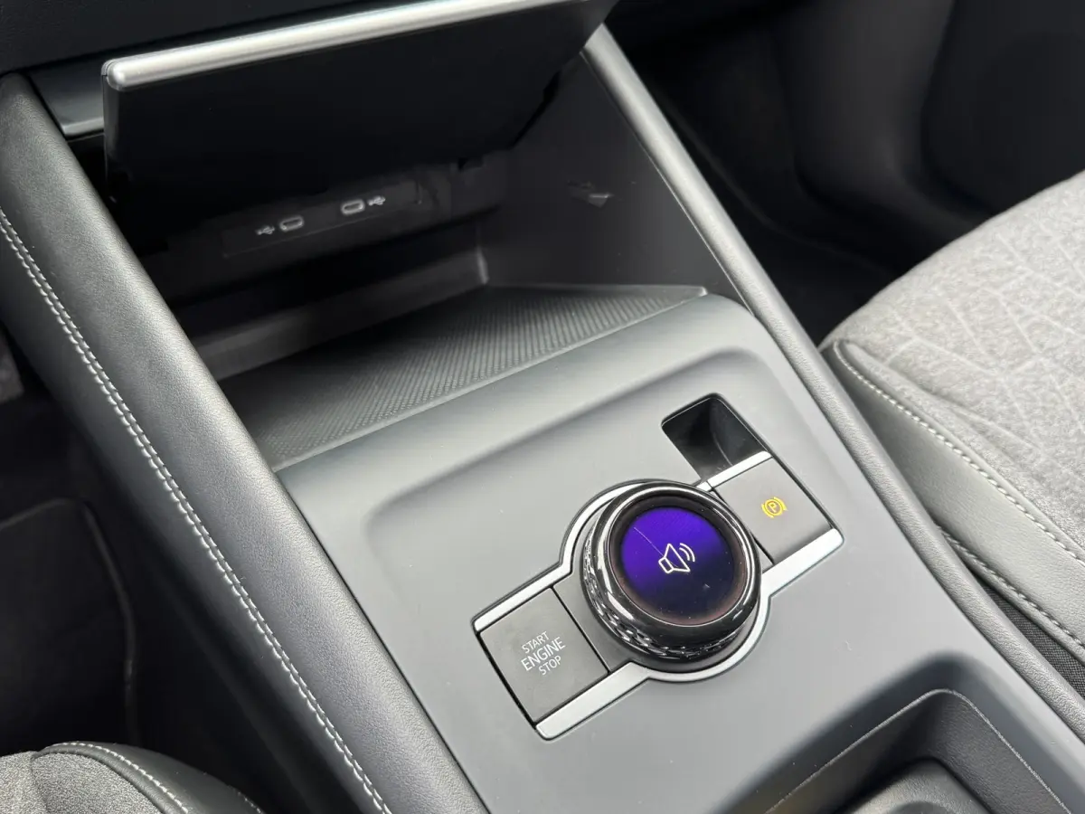 1.5 eHybrid 204PK DSG LIFE TREKHAAK/CAMERA/CARPLAY FABRIEKSGARANTIE TOT 2030