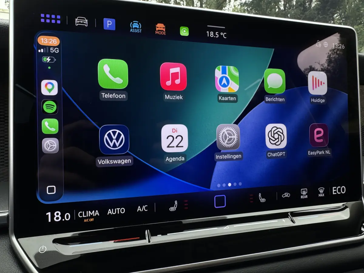 1.5 eHybrid 204PK DSG LIFE TREKHAAK/CAMERA/CARPLAY FABRIEKSGARANTIE TOT 2030
