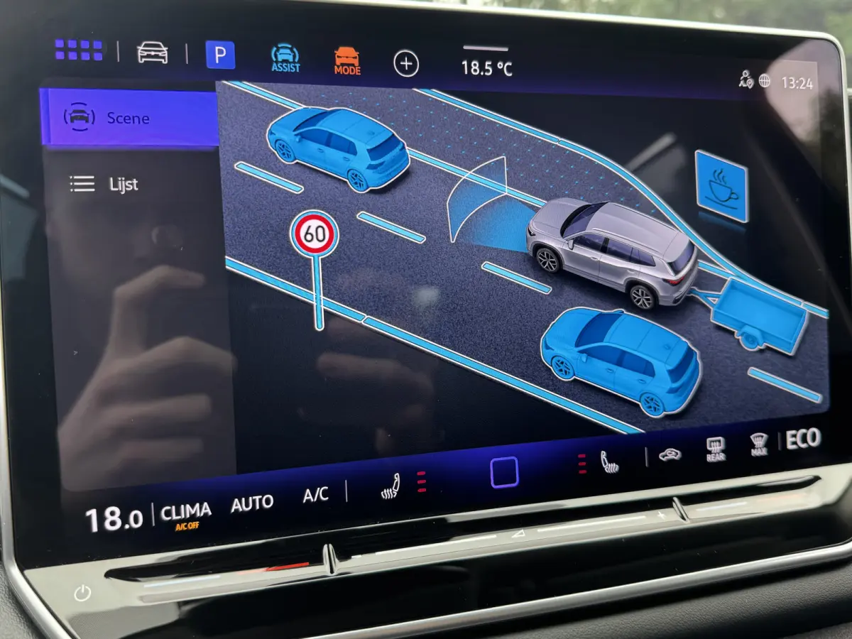 1.5 eHybrid 204PK DSG LIFE TREKHAAK/CAMERA/CARPLAY FABRIEKSGARANTIE TOT 2030