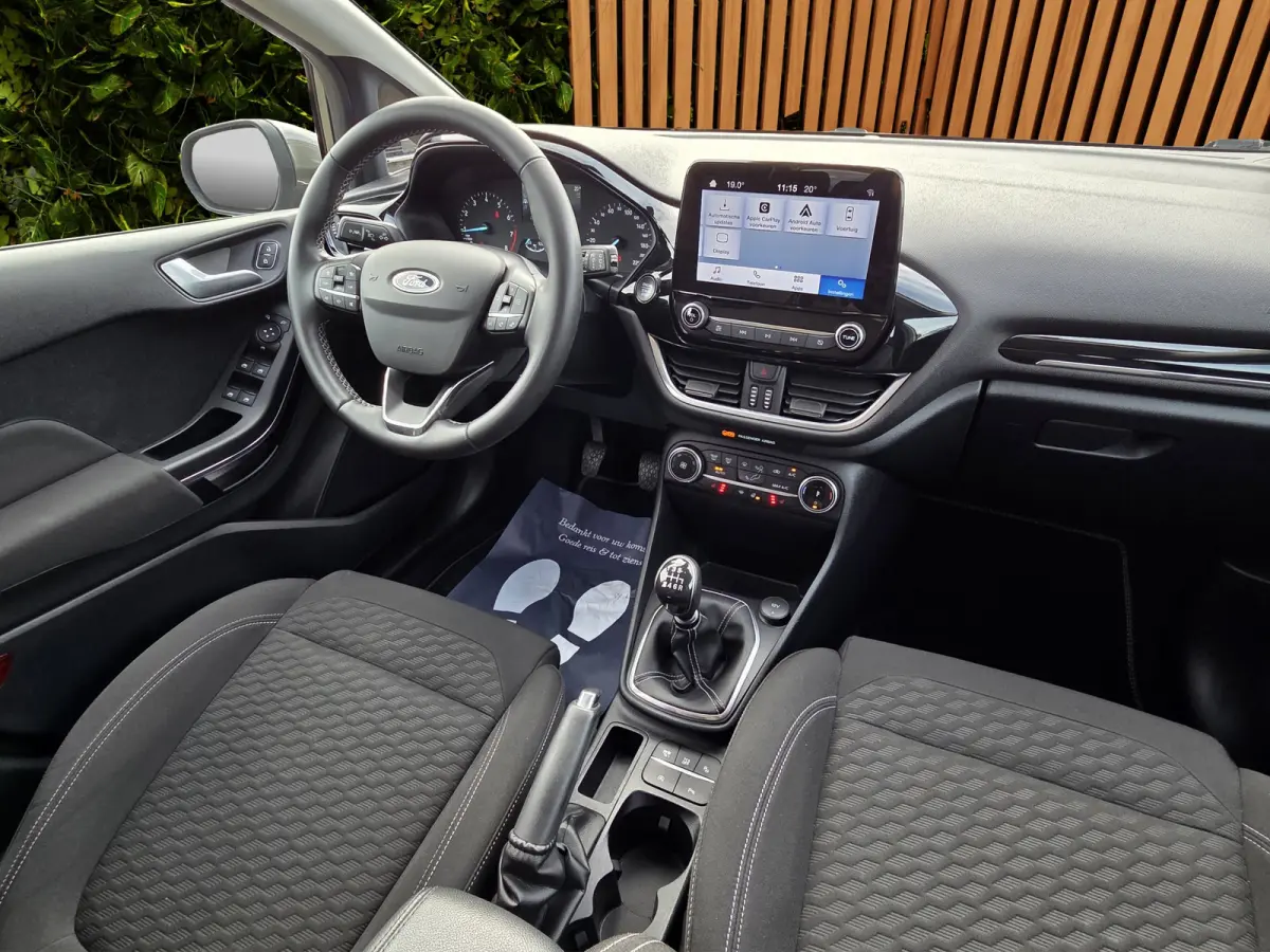 1.0 EcoBoost Hybrid Titanium Carplay | Adaptieve cruise | Camera | Stoel- stuurverw. | Keyless | PDC | LED