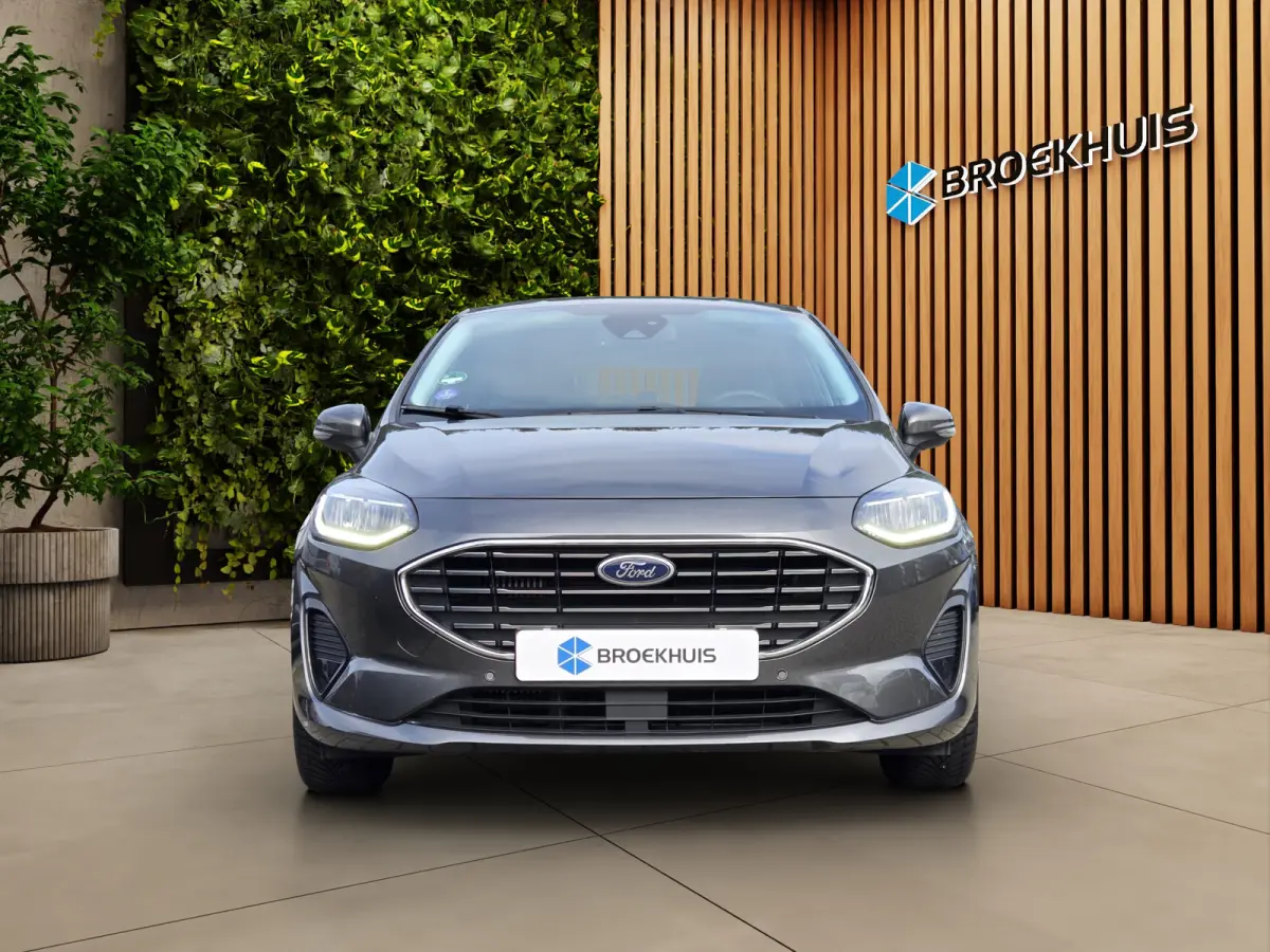 1.0 EcoBoost Hybrid Titanium Carplay | Adaptieve cruise | Camera | Stoel- stuurverw. | Keyless | PDC | LED