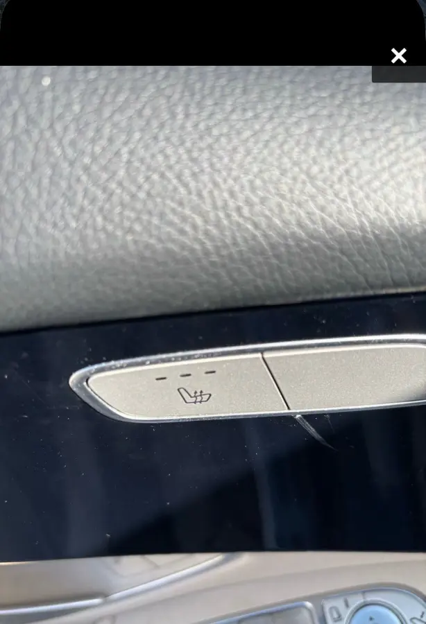 200 Business Solution Limited Camera | Vol Leder | Elek. Stoelen | Carplay | Climate | Stoelverwarming | Trekhaak | LED | Parkeersensoren | Achteruitrijcamera | Airco (automatisch) | Apple C