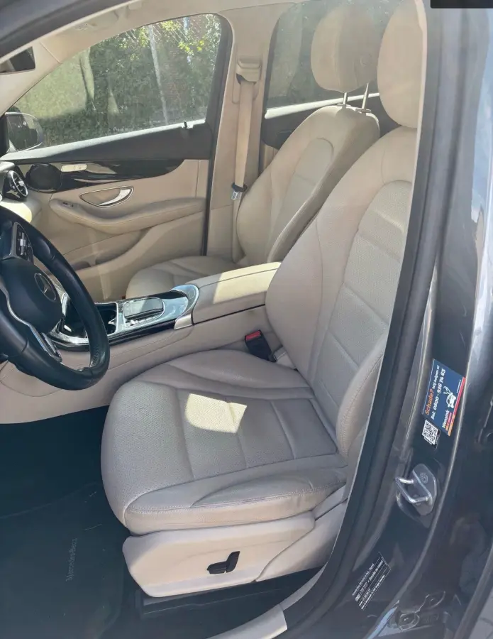 200 Business Solution Limited Camera | Vol Leder | Elek. Stoelen | Carplay | Climate | Stoelverwarming | Trekhaak | LED | Parkeersensoren | Achteruitrijcamera | Airco (automatisch) | Apple C