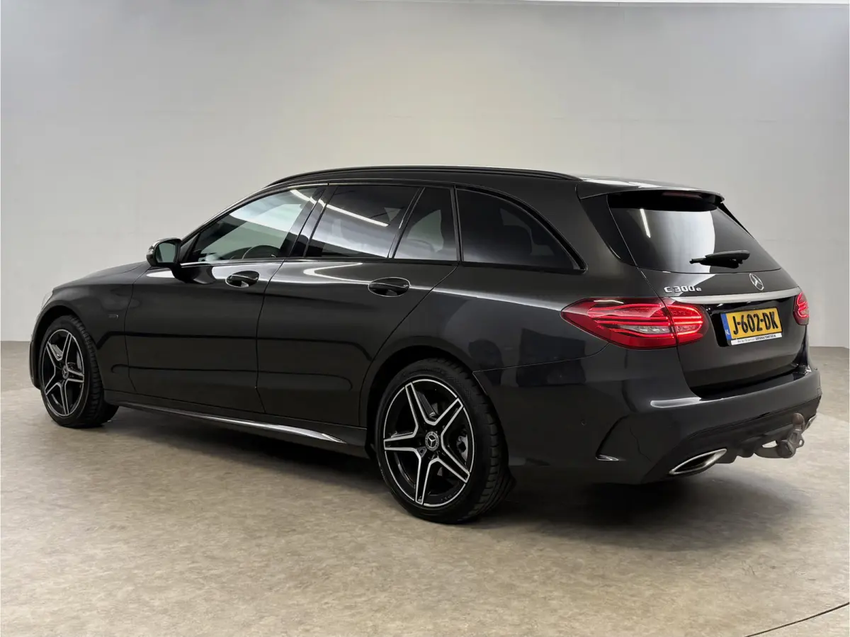 300 e AMG Limited | 360° | Virtual | Sfeer | Carplay | LED | Trekhaak | Parkeersens.