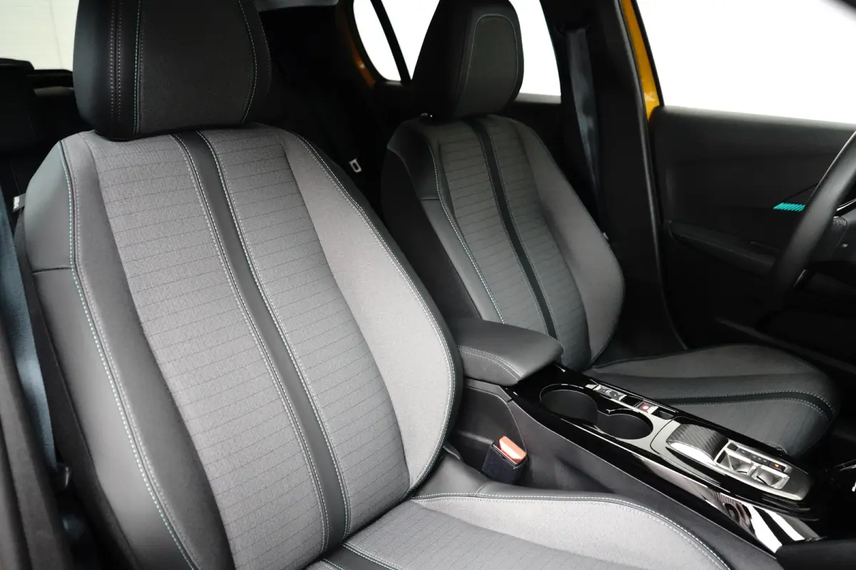 EV Allure 50 kWh | SOH 100% | Camera | Stoelverwarming | Parkeersensoren | Apple Carplay & Android Auto | Climate Controle |