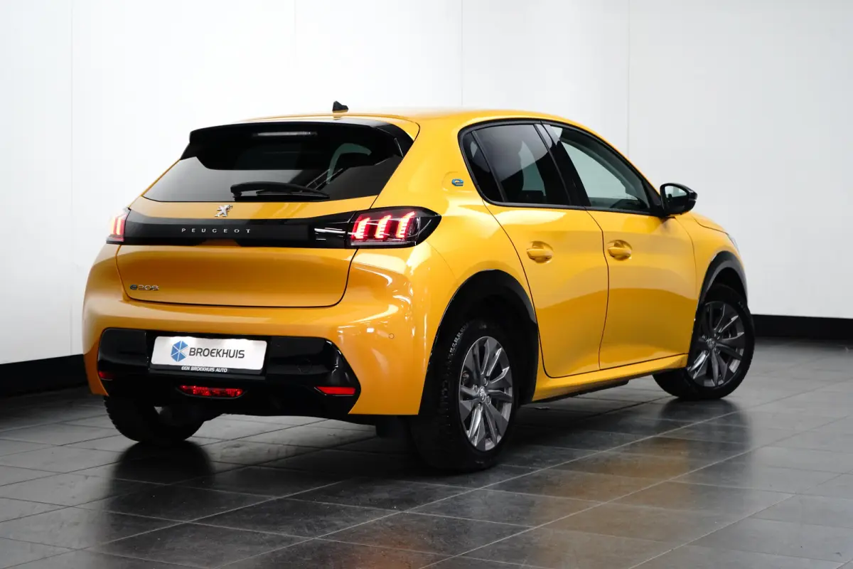 EV Allure 50 kWh | SOH 100% | Camera | Stoelverwarming | Parkeersensoren | Apple Carplay & Android Auto | Climate Controle |