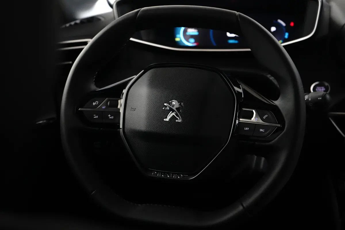 EV Allure 50 kWh | SOH 100% | Camera | Stoelverwarming | Parkeersensoren | Apple Carplay & Android Auto | Climate Controle |