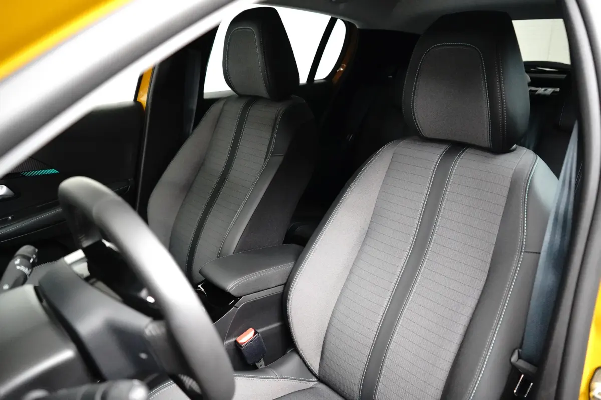 EV Allure 50 kWh | SOH 100% | Camera | Stoelverwarming | Parkeersensoren | Apple Carplay & Android Auto | Climate Controle |