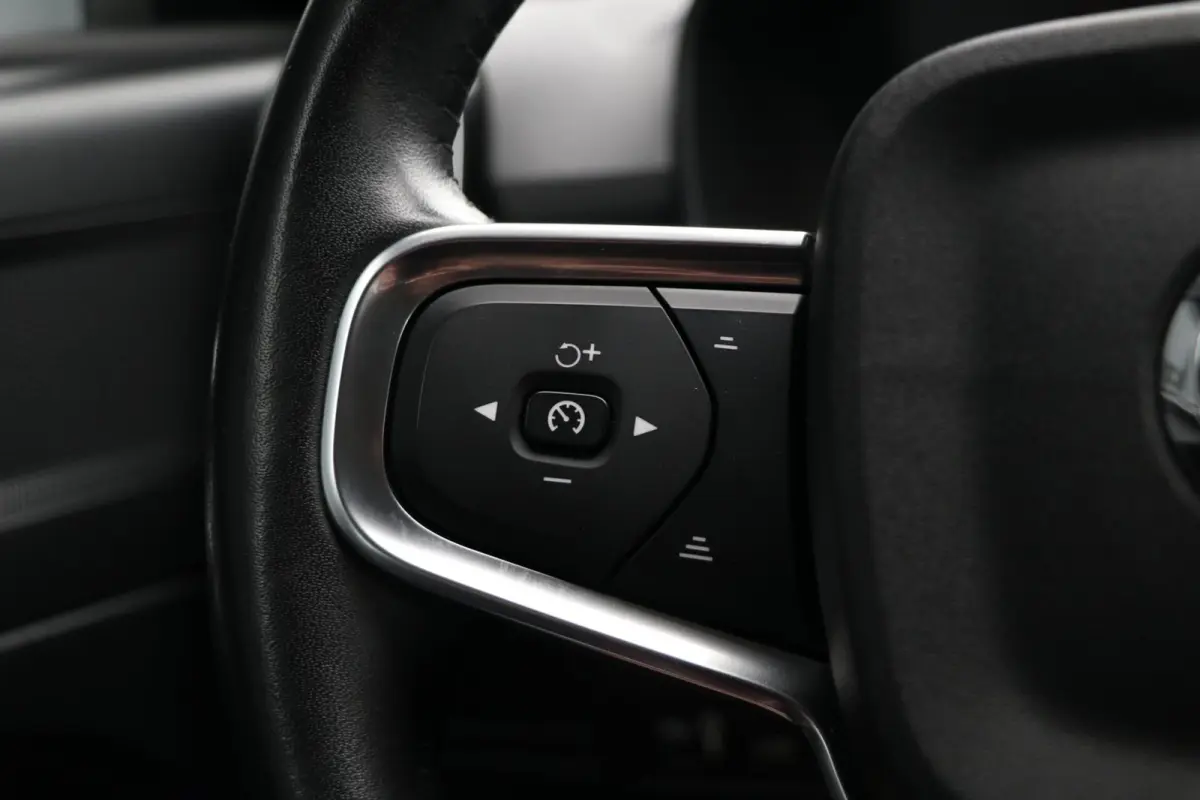 1.5 T4 Inscription Expression 211PK AppleCarplay Camera Navi MetallicLak Pdc LaneAssist 92000KM BJ2021