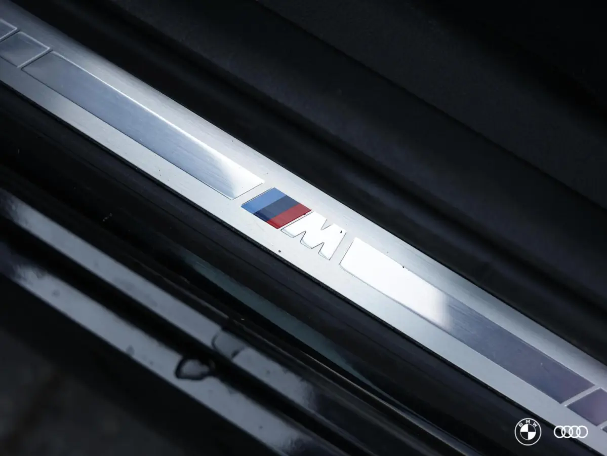 330E M SPORT / ACC / AUGMENTED / MEMORY / HEADUP / 18"