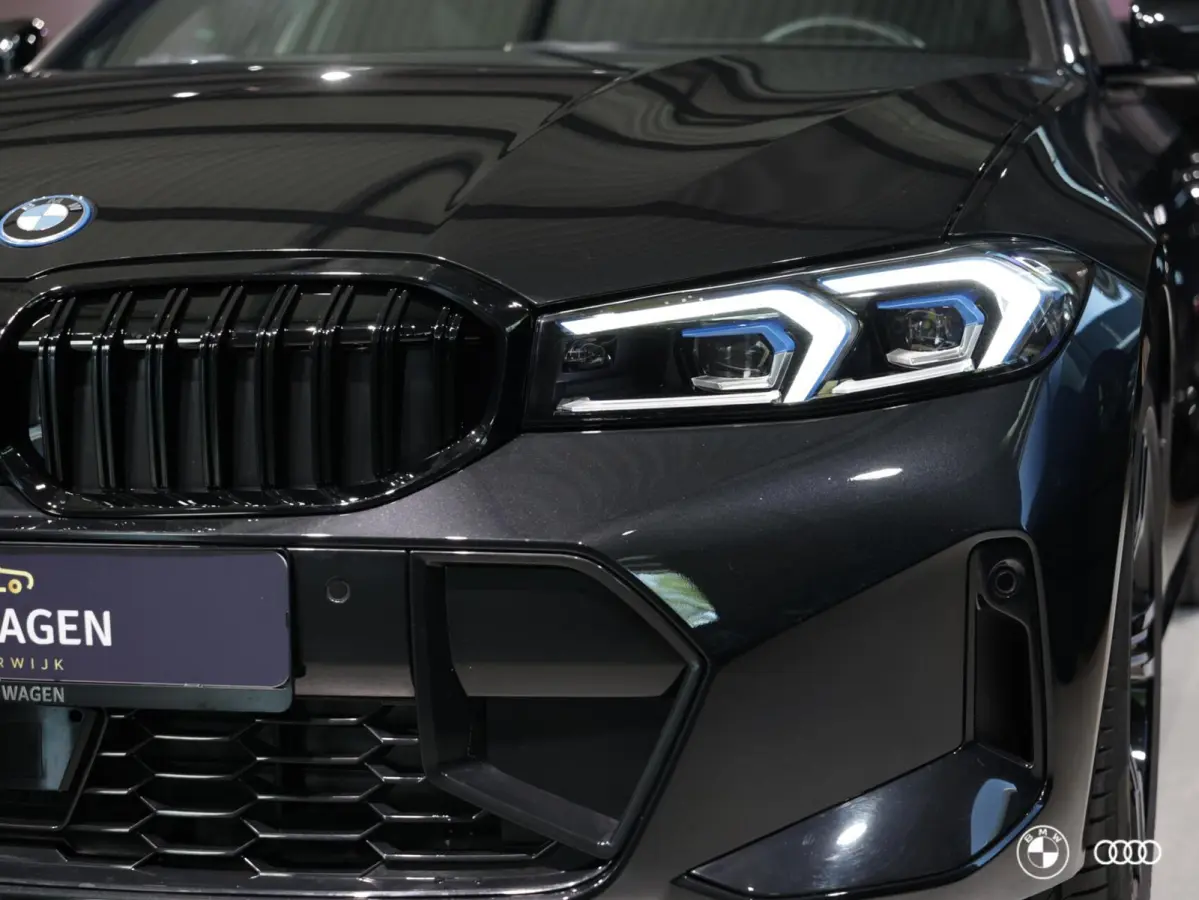 330E M SPORT / ACC / AUGMENTED / MEMORY / HEADUP / 18"