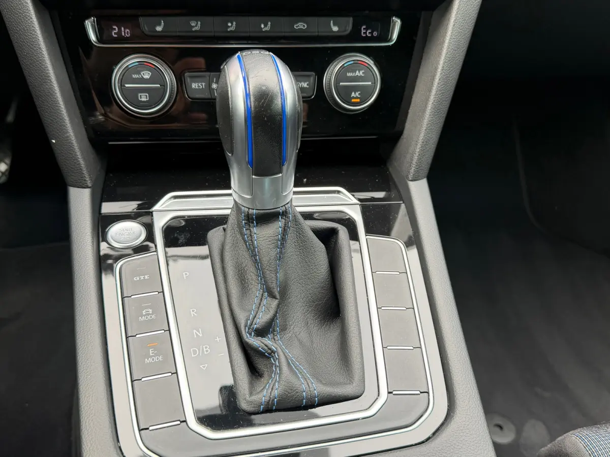 1.4 TSI GTE Highline VIRTUAL TREKHAAK