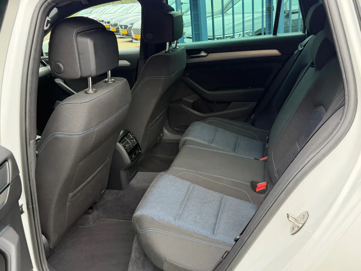 1.4 TSI GTE Highline VIRTUAL TREKHAAK