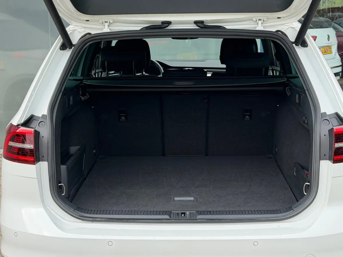 1.4 TSI GTE Highline VIRTUAL TREKHAAK