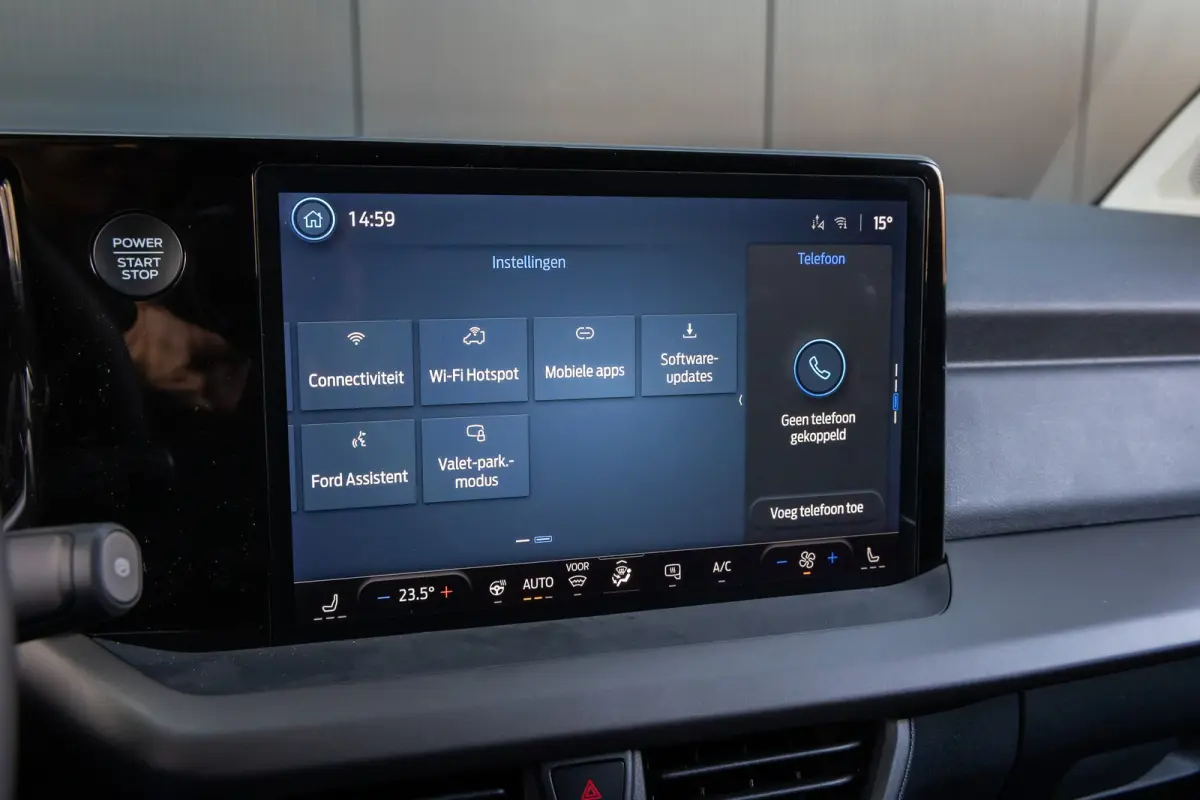 Cour. E-Transit Limited 44kWh Achteruitrijcamera | Snel rijden | Apple Carplay en Android auto |