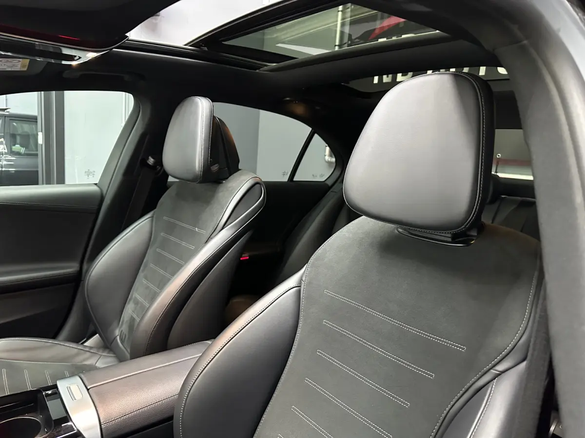 300 e 4MATIC AMG Line
