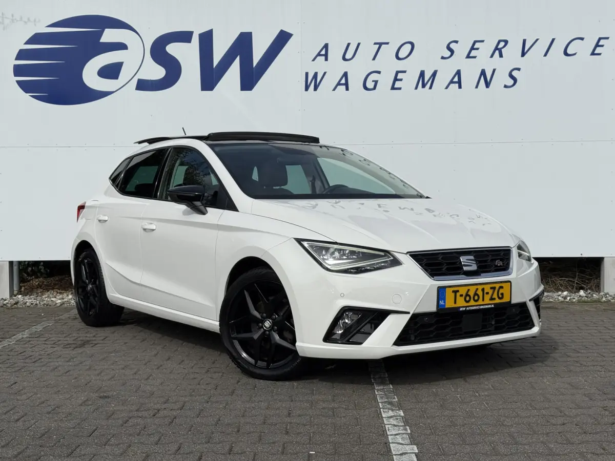 1.0 TSI FR Business Intense | Pano | ACC | BEATS | Camera | 17 inch
