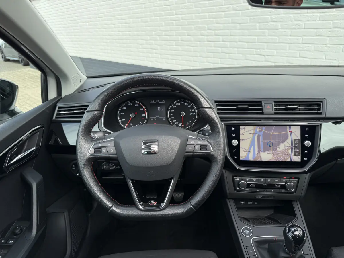 1.0 TSI FR Business Intense | Pano | ACC | BEATS | Camera | 17 inch