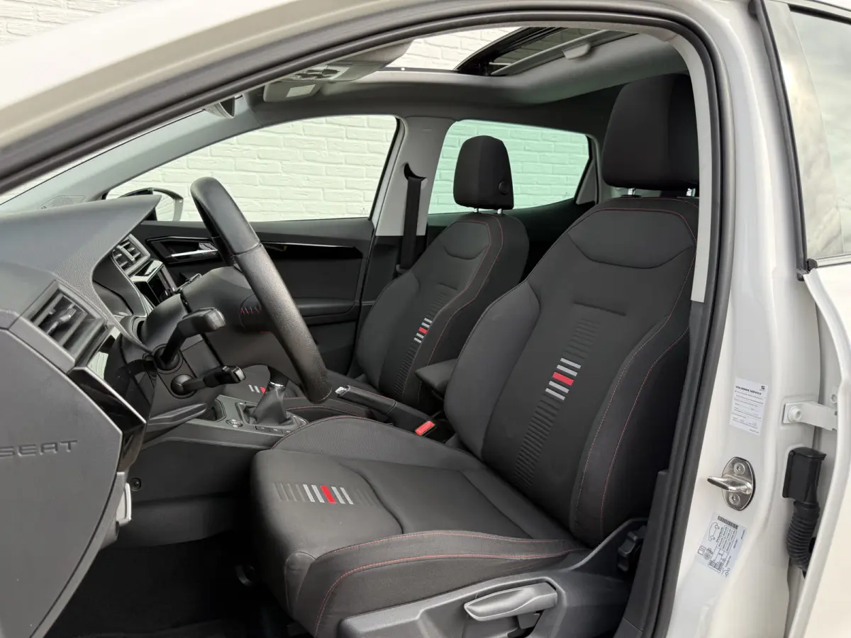 1.0 TSI FR Business Intense | Pano | ACC | BEATS | Camera | 17 inch